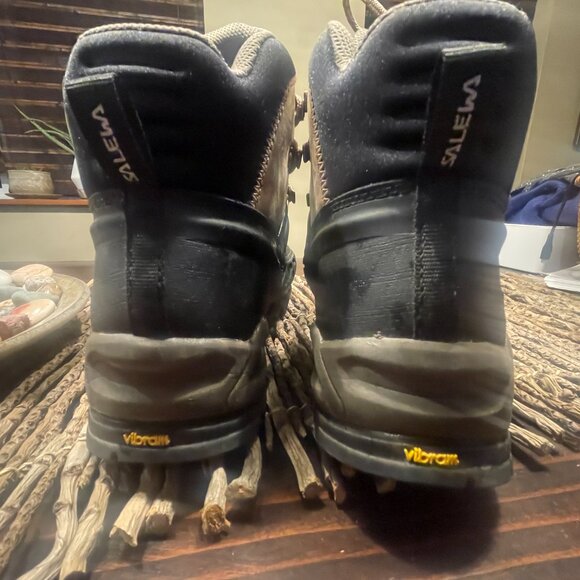 Hiking Boots - Picture 3 of 4